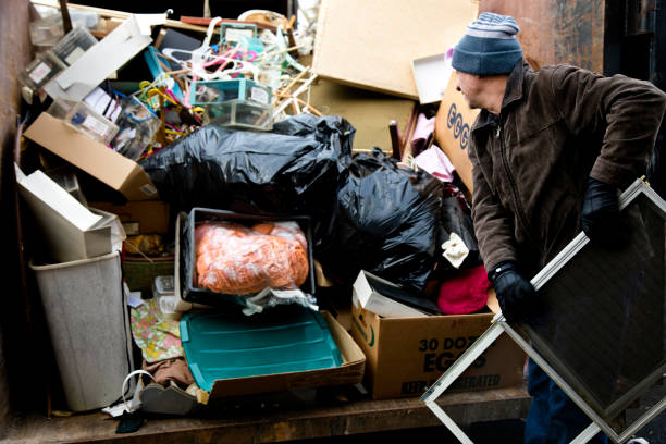 Best Garage Cleanout Services  in Mendota, IL